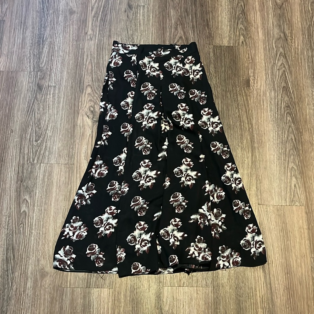 Bold Rose Print Pants🌹